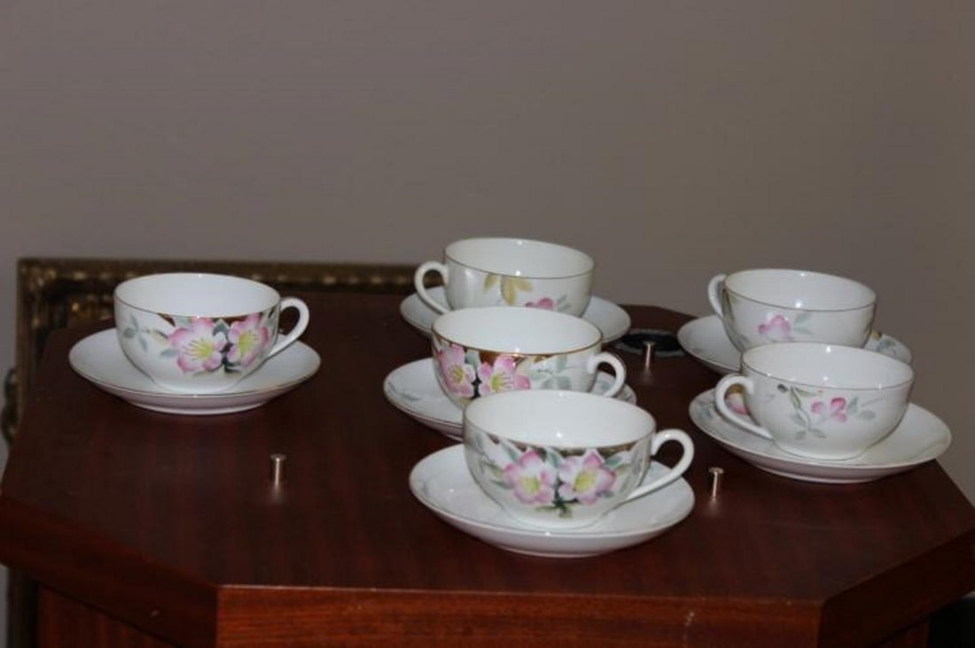 A Set of 6 Noritake Azalea Pattern Cup and Saucers: Red and Green Mark
