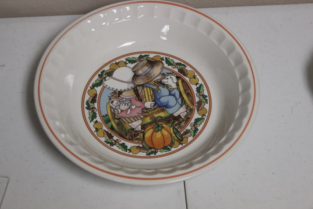 A Pumpkin Ride Plate / Bowl: 10 5/8 inches in diameter