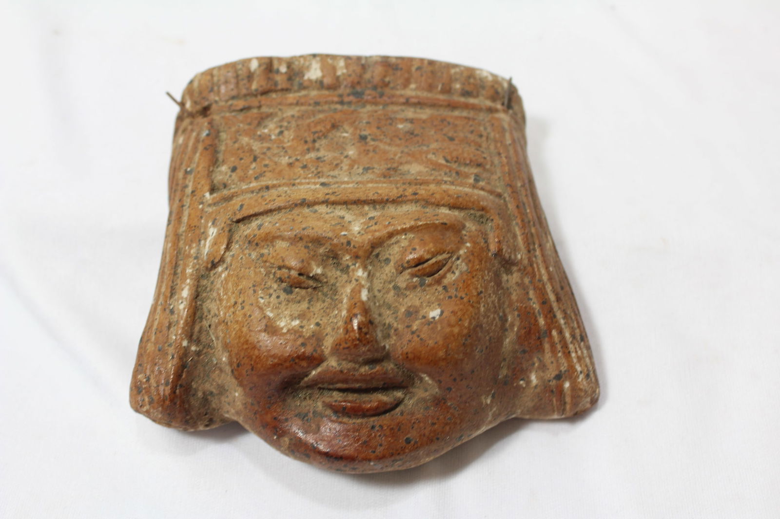 A Vintage Clay/Pottery Wall Hanger Mask: 4 3/4" across