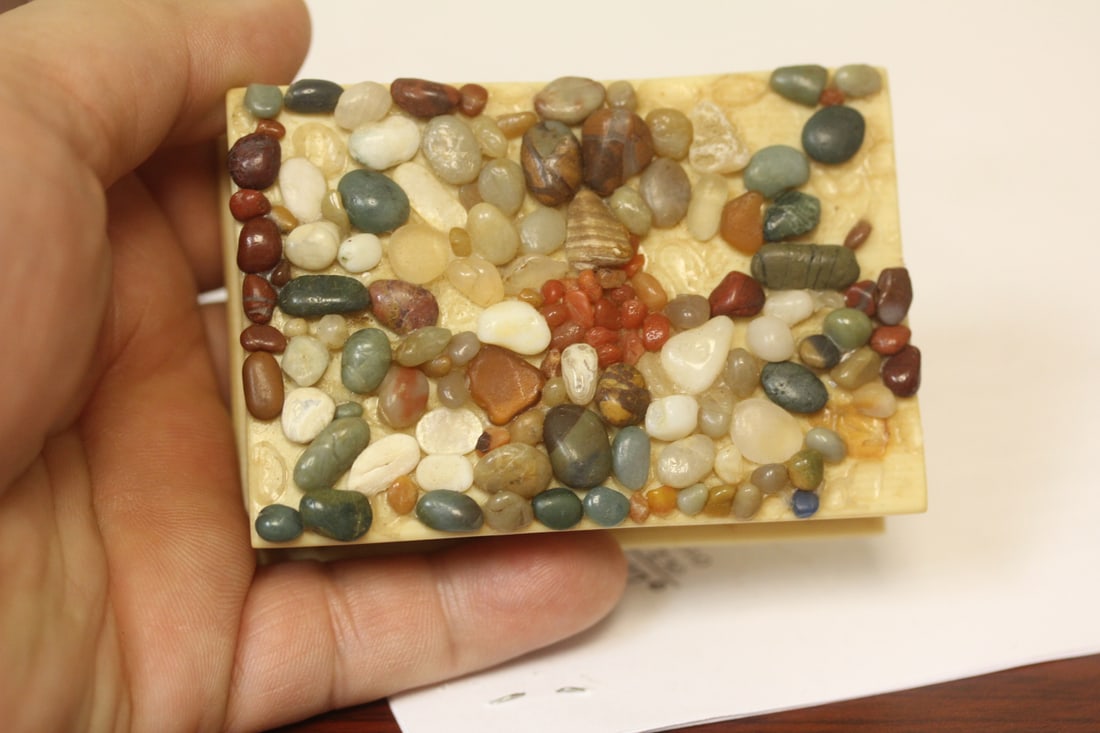 A Vintage Cellular Box: 3 1/8" across