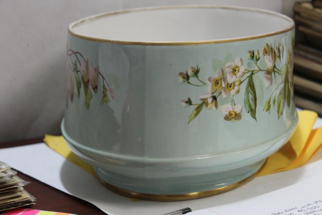 A Large Ceramic Basin - 6