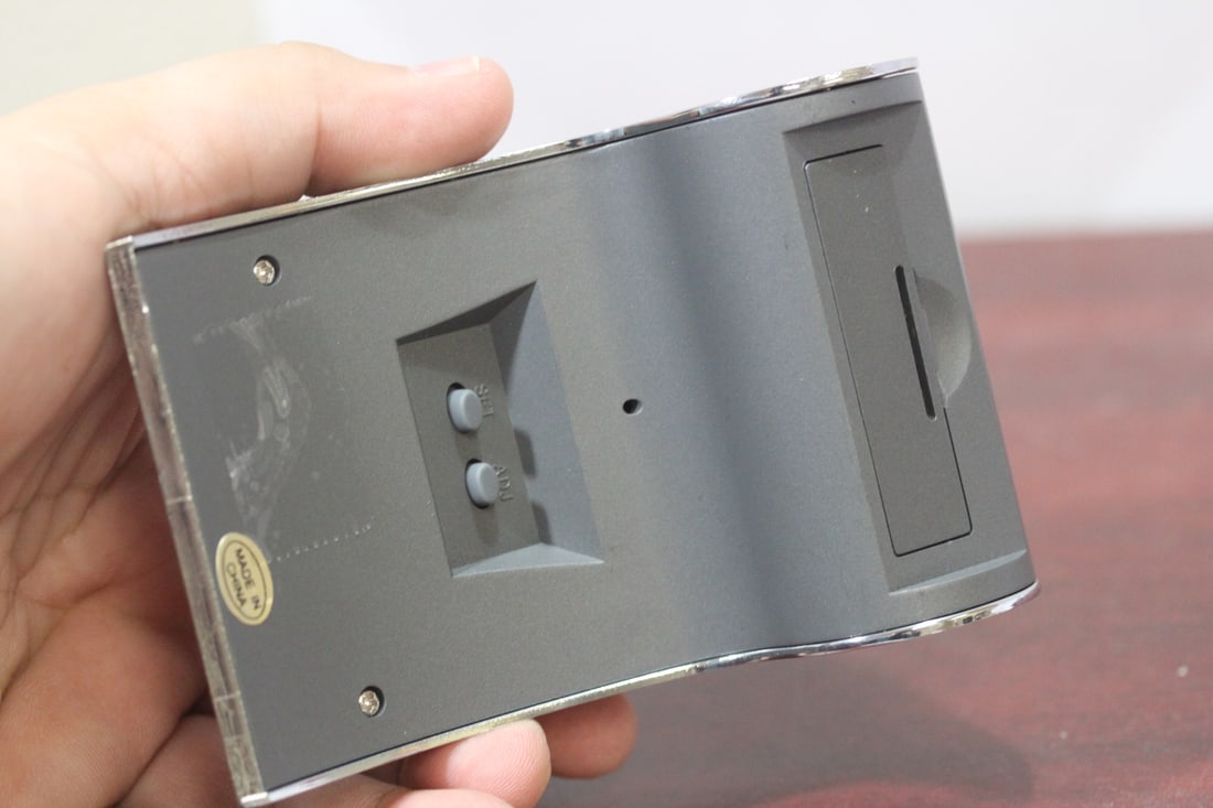 A Digital Desk Clock - 4