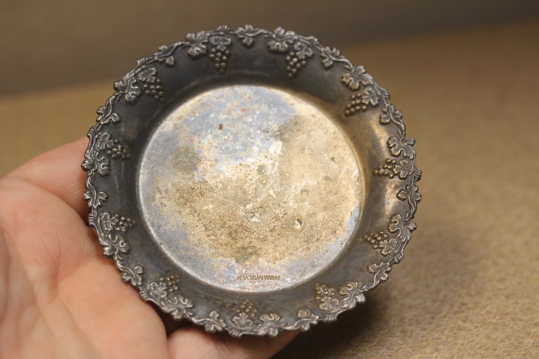 Ornate Silverplated Small Trinket Dish: Prima, NY - grapes looks well made - 3 5/8" in diameter