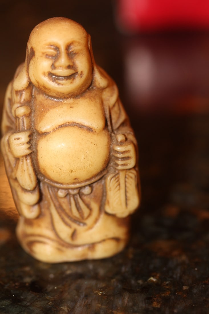 Resin Buddha: 2 1/4" tall