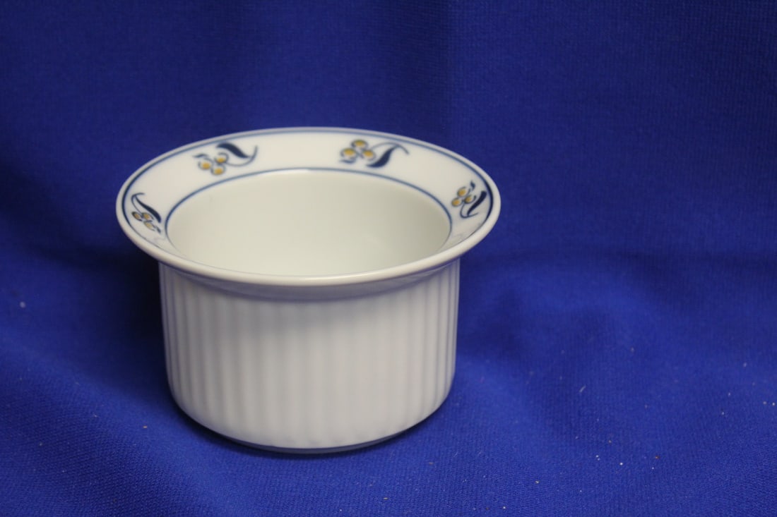 A Dansk Bowl: 4 1/4" in diameter
