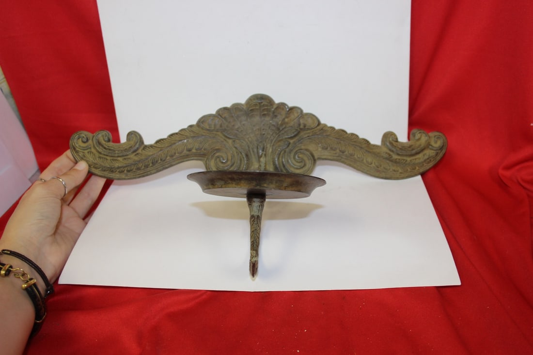 A Single Sconce (1 of 5)