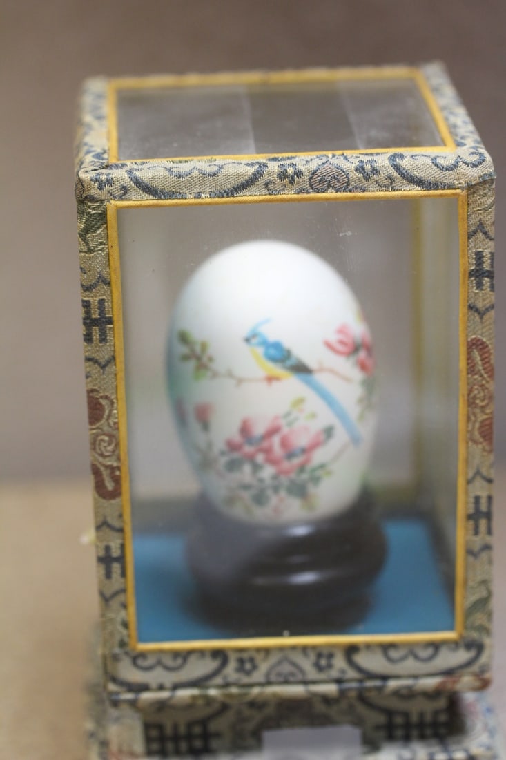 Oriental Egg Inside a Shadow Box: oriental - 5" tall