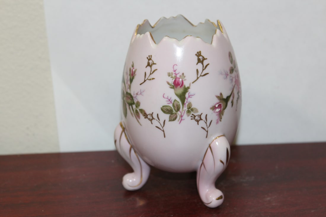 A Ceramic Egg Form Vase - 2