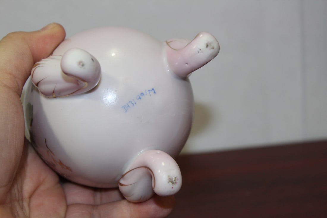 A Ceramic Egg Form Vase - 6