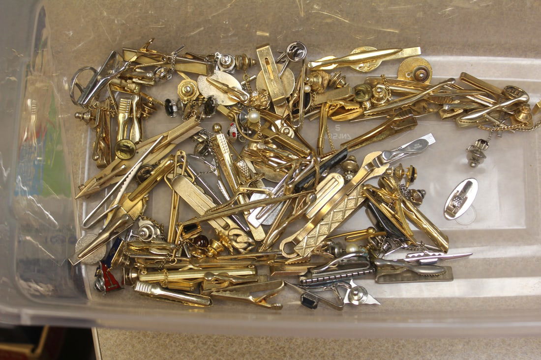 Lot of Tie Tags, Pins, Clips etc: as shown