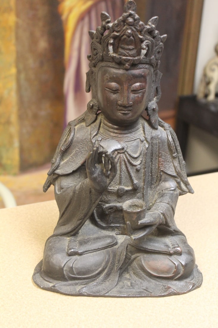 Antique Chinese Kwan Yin (1 of 10)