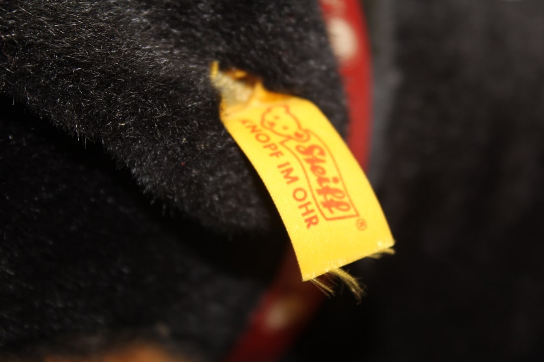 Large Steiff Dog - 2