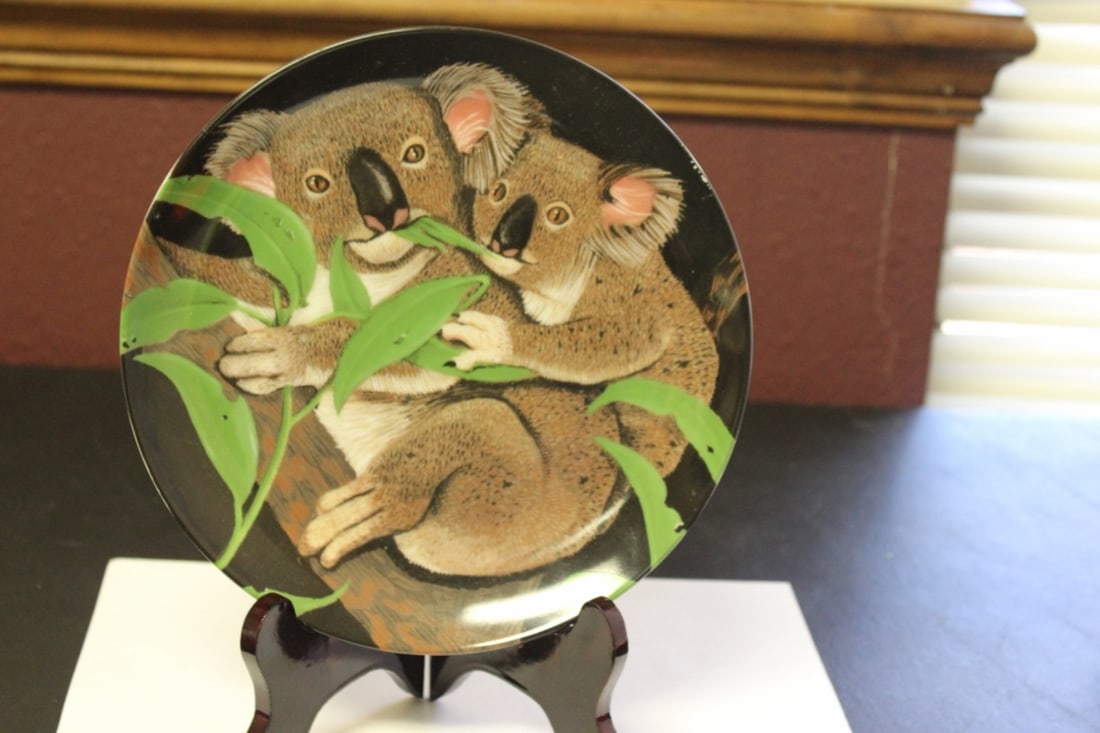 Collector's Plate by Steven Strachter: Boxed - 8 1/4 inches in diameter