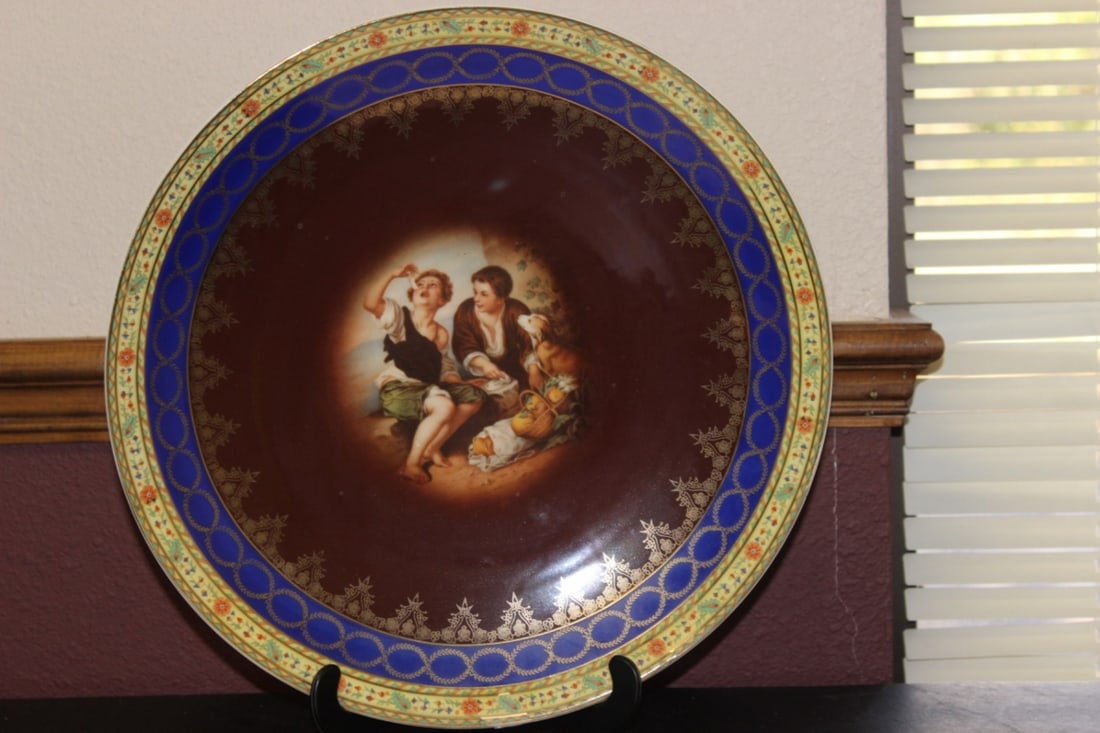 A Beehive (?) Charger - Beehive mark on the back: Made in Chzechoslovakia - 14 inches in diameter