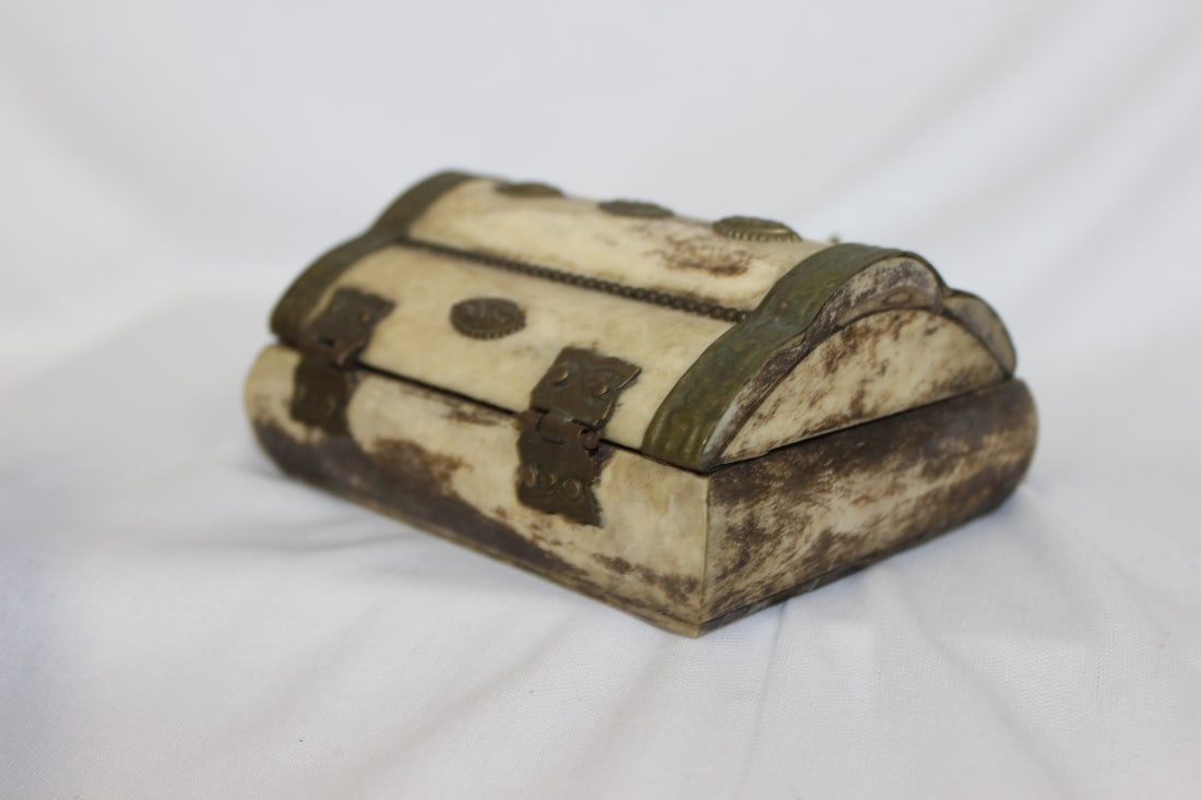 A Bone Trinket Box - 2