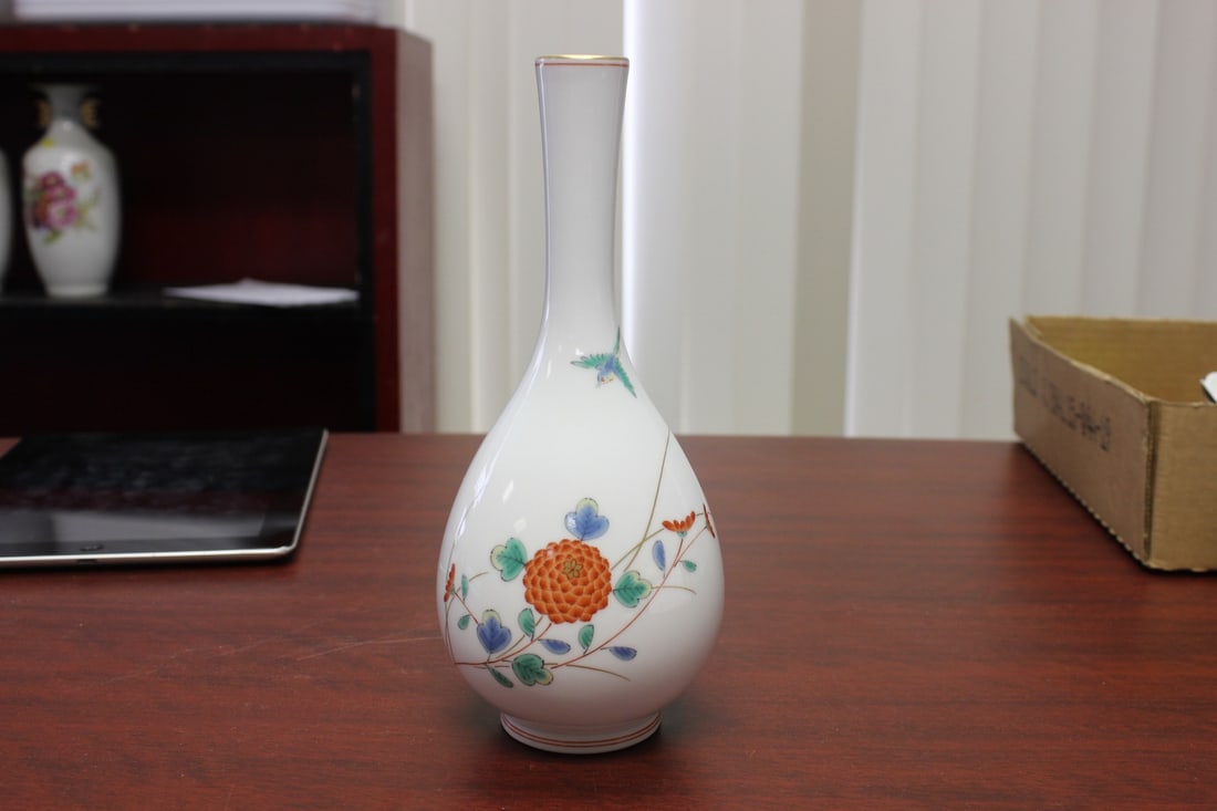 A Fukugawa Teardrop Form Vase: Signed, Japanese - 9" tall