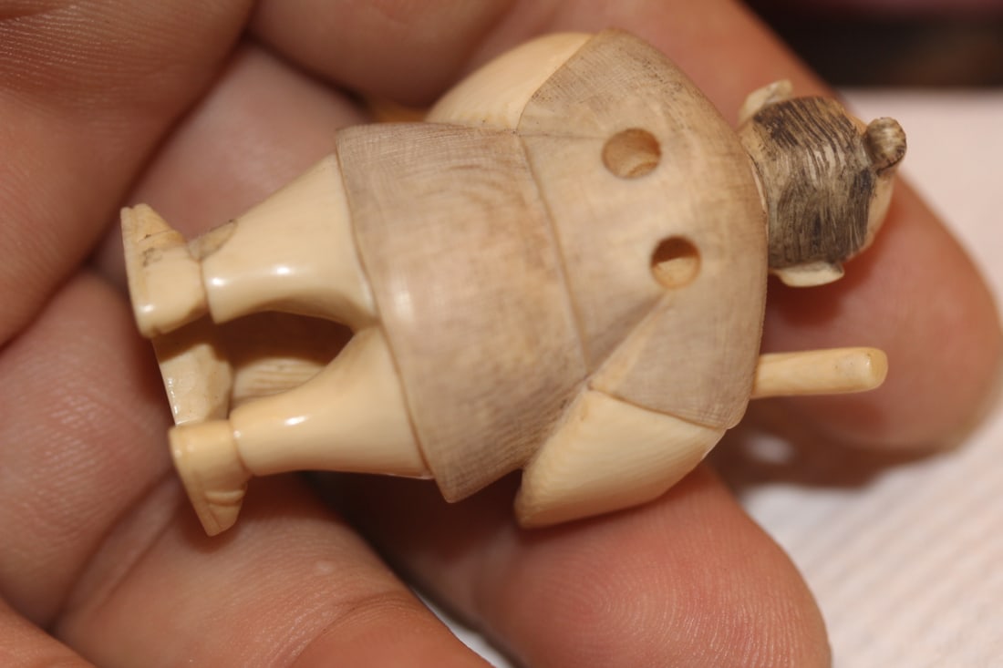 Signed Japanese Bone Netsuke - 4