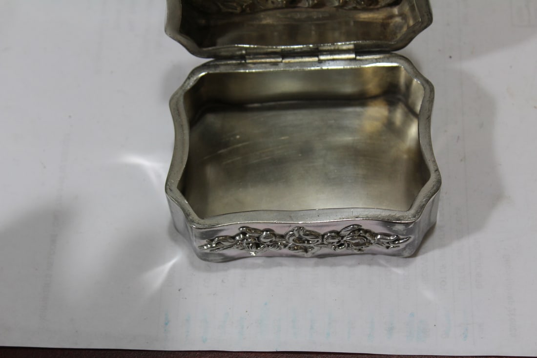 A Repousse Silverplated Box - 3