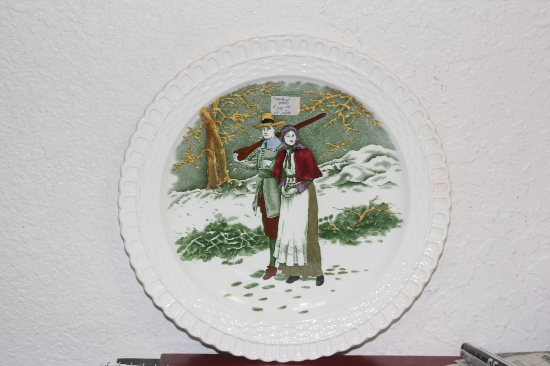 Rare Copeland Spode Plate: Hunter scene - 8 1/2" in diameter