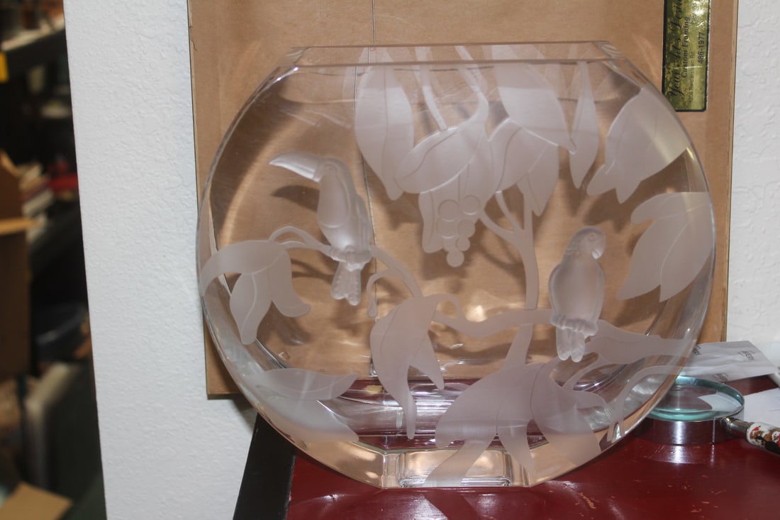 Badash Crystal Vase: three dimensional - 10 1/2" wide by 9 1/4" tall