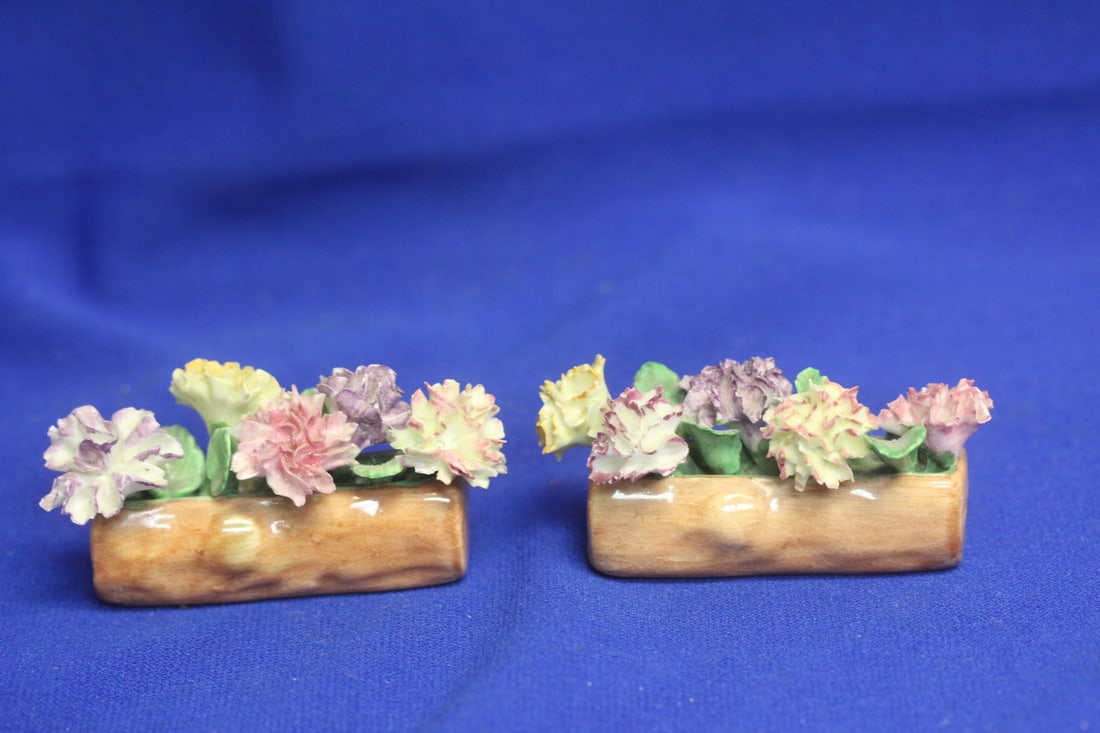 Coalport Floral Group: pair - 3" across