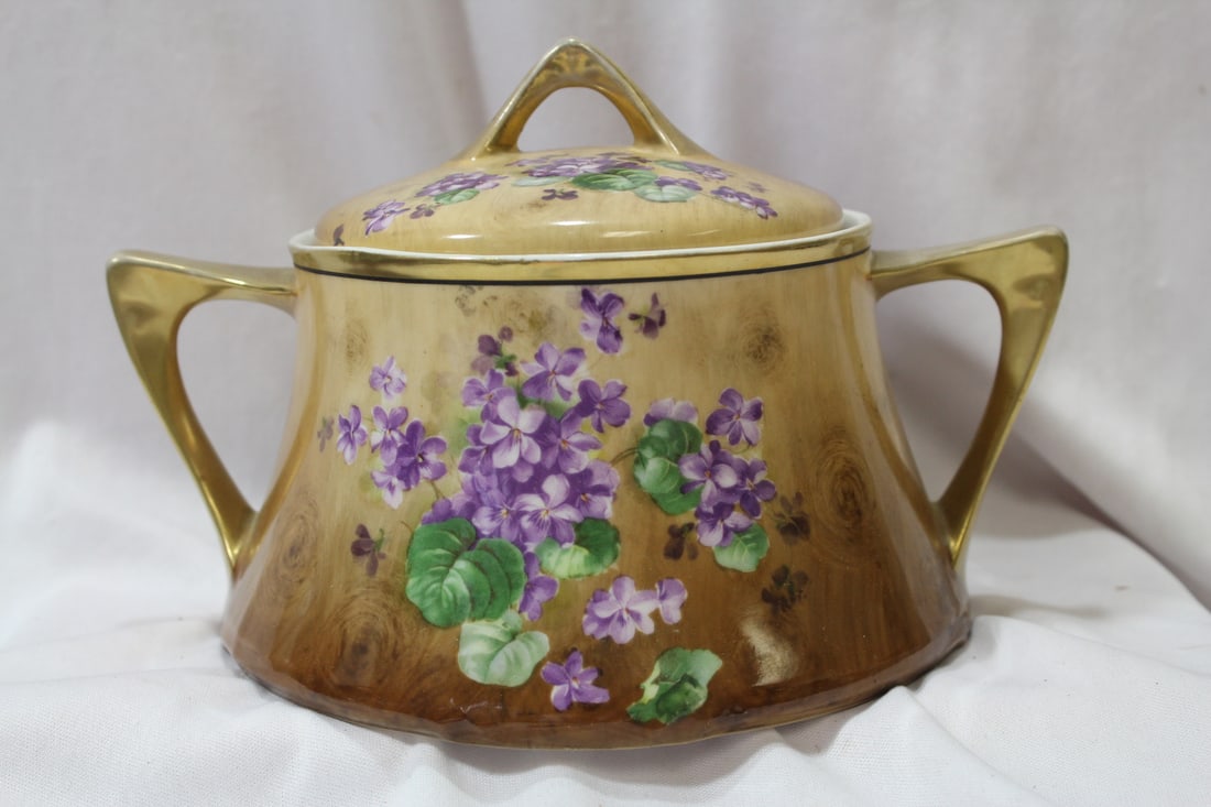 A Royal Munich Covered Bowl: most likely Art Nouveau - 7 1/2" across from handle to handle