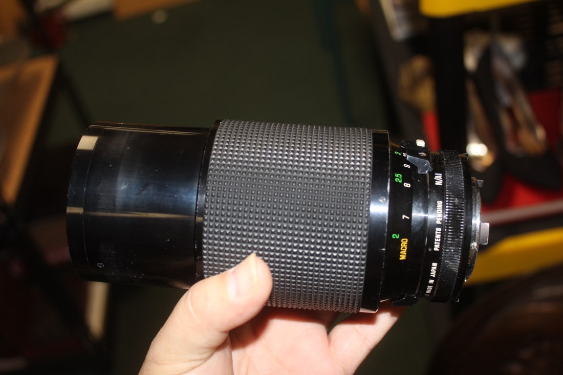 Vivitar Marco Lens, Case: 7 1/2" tall