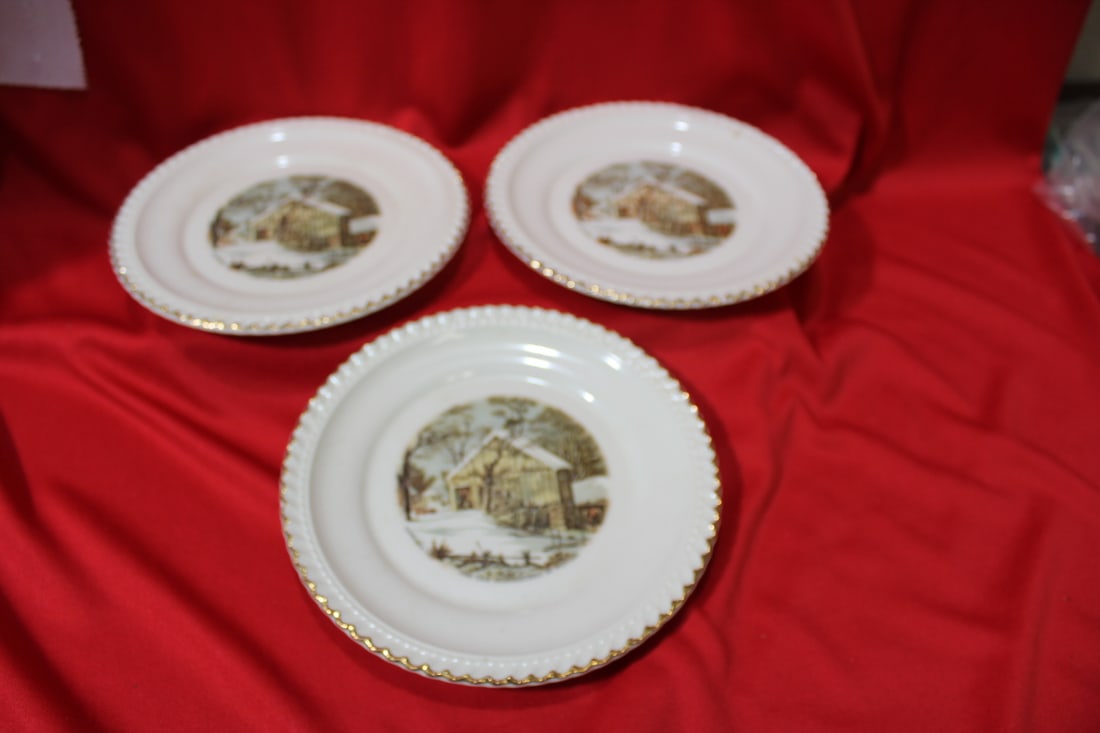 A Set of 3 Currie And Ives Bread Plate: 6 1/4" in diameter