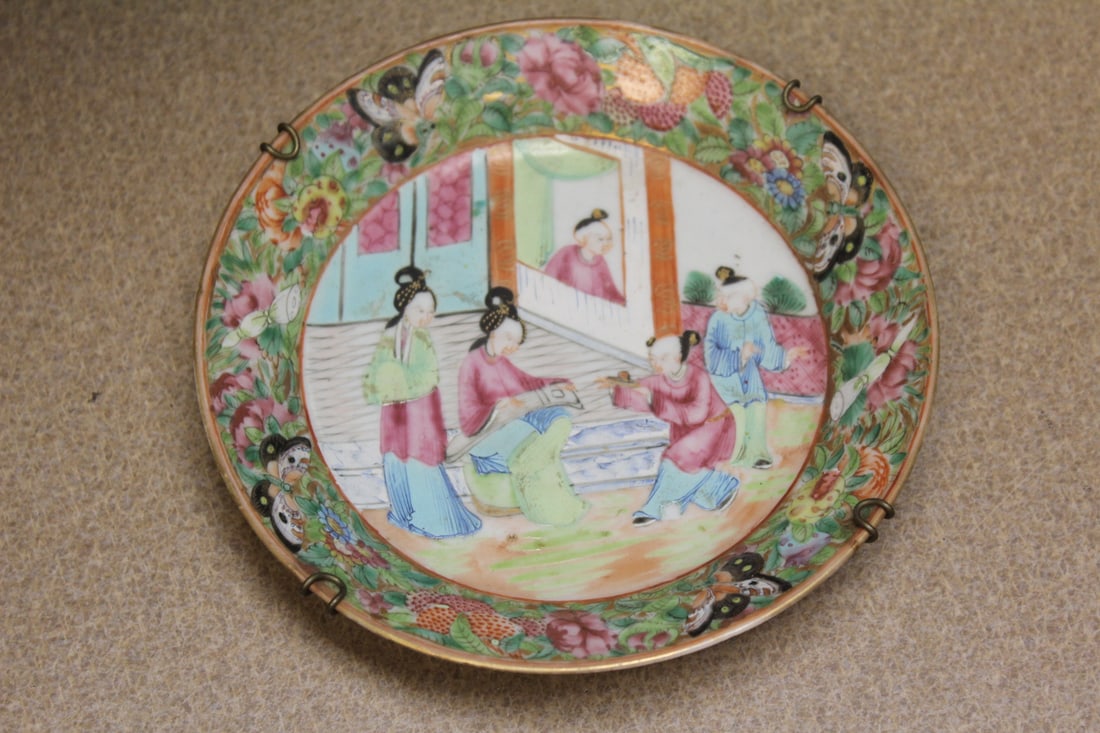 Antique ChineseRose Medallion Plate: 6 1/4" diameter - 19th century