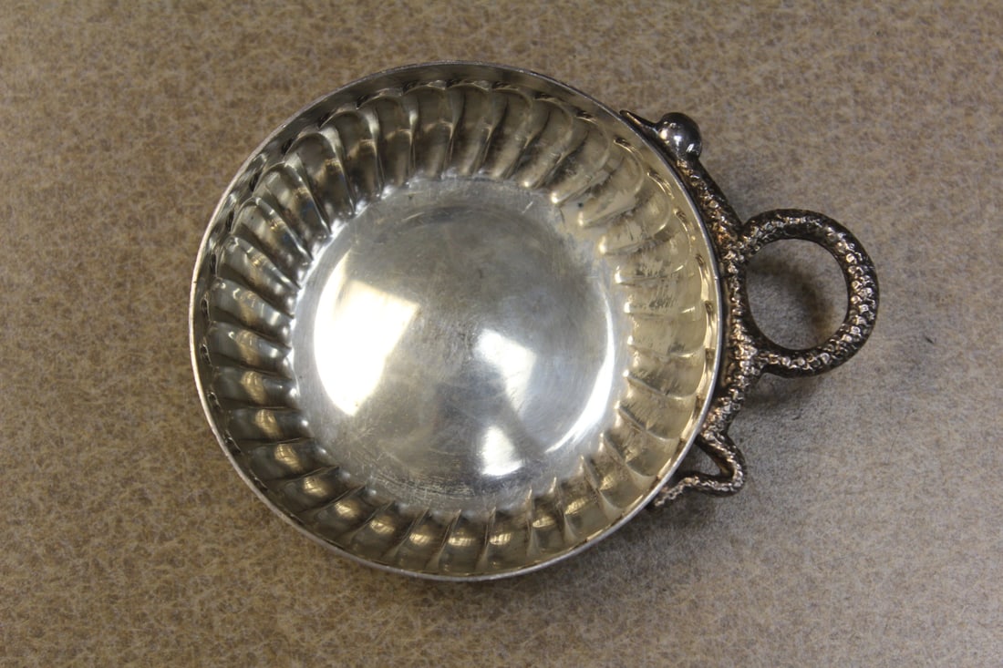 Silverplate Handle Dish (1 of 6)