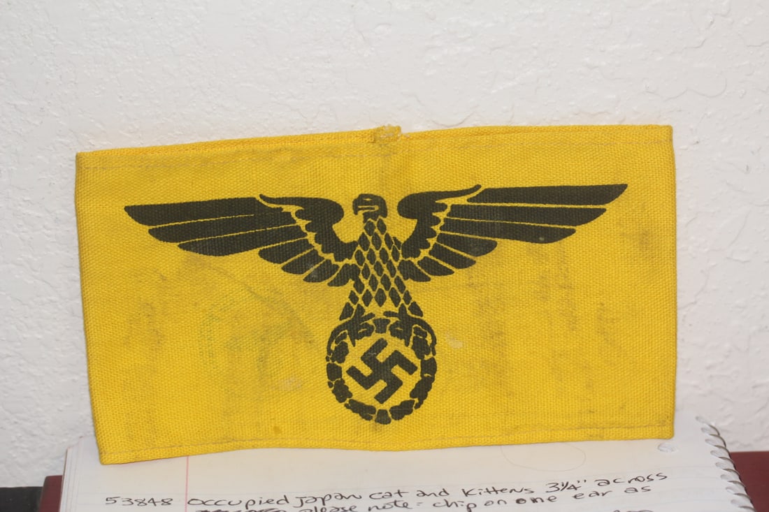 World War II German Arm Band: as shown