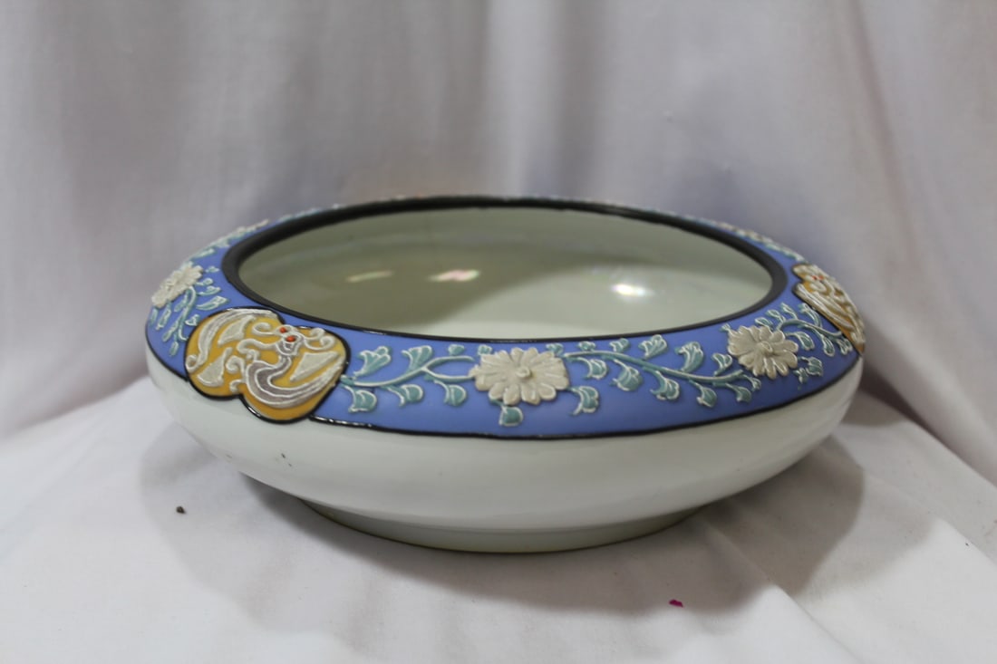 A Japanese Moriage Bowl: 9" in diameter
