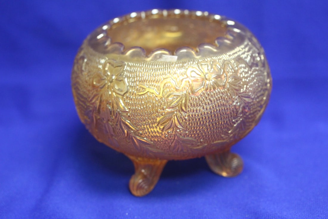 A Footed Carnival Glass Bowl: 4 1/4" tall