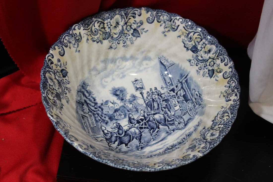 A Blue and White Bowl: Johnsons Brothers coaching scene - 8 1/4" in diameter