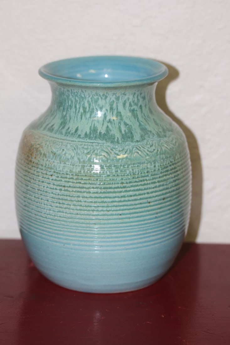 Signed Dryden Original Pottery Vase (1 of 6)