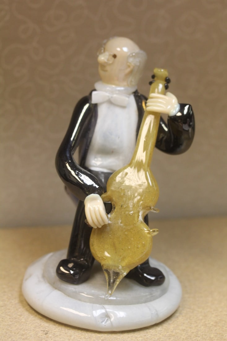 Signed Czechoslovakia Musician: 7 inches tall - art glass