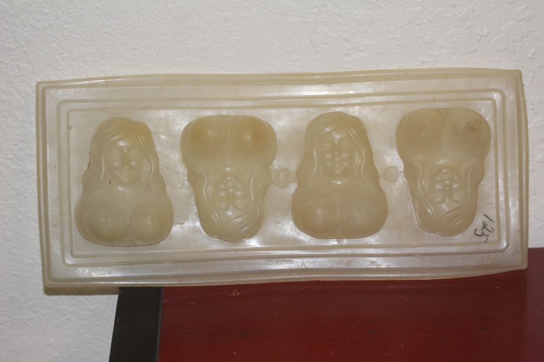 1960's Nude Jello Mold: possibly from Playboy company - 12 3/8" across