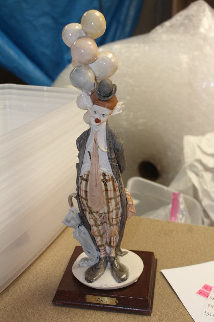 Pucci Figurine: 14 1/4" tall