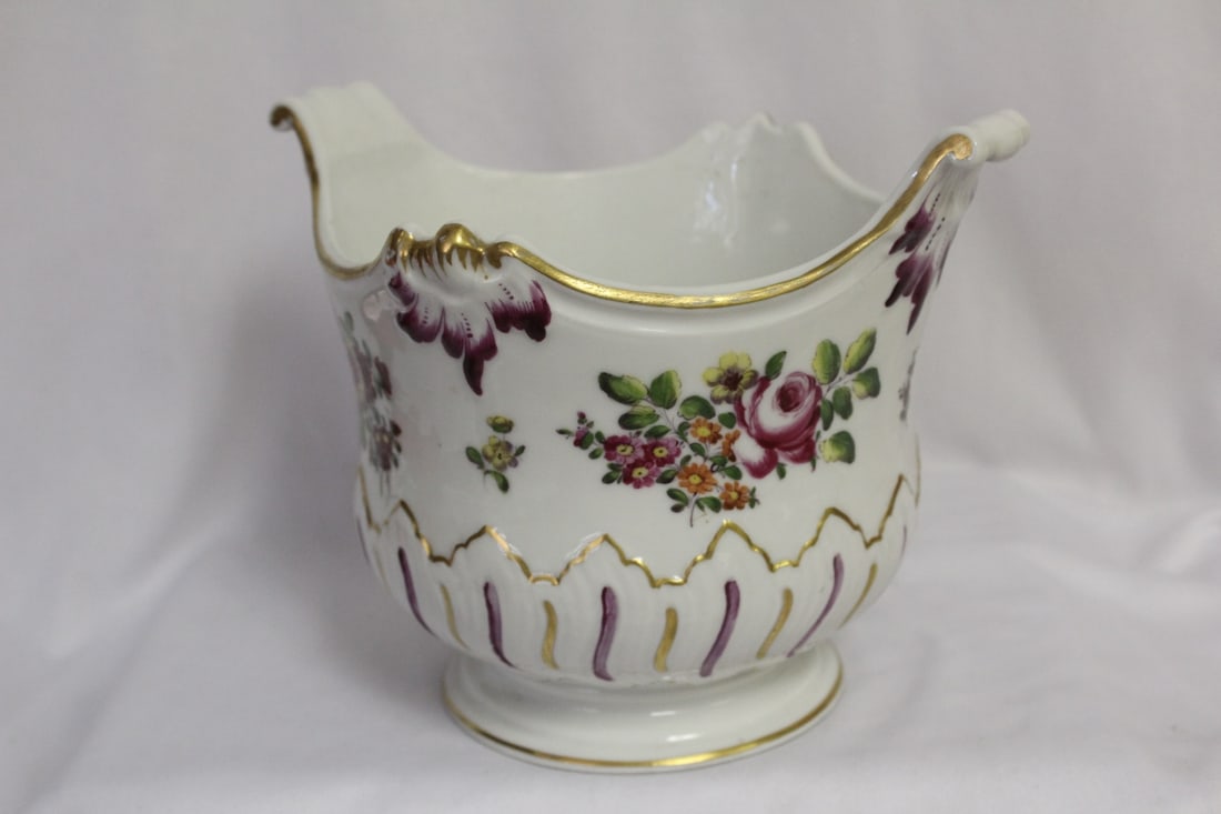 A Signed Beehive Urn: 8" across