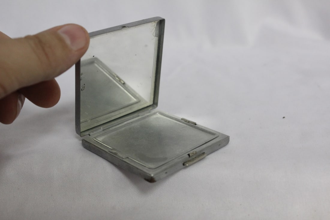 A Signed Compact - 3