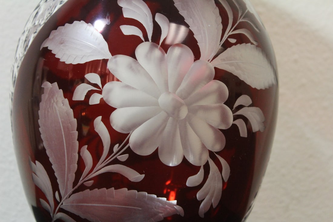 A Ruby Red Cut Glass Vase - 2