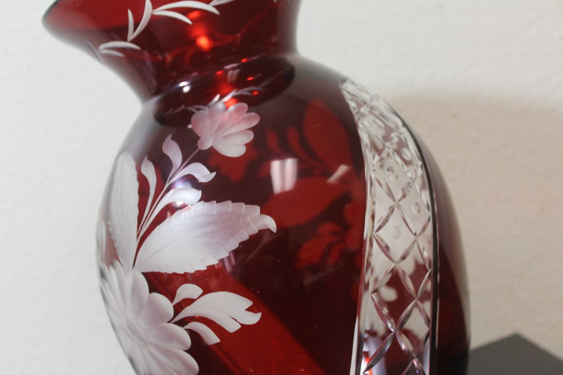 A Ruby Red Cut Glass Vase - 3