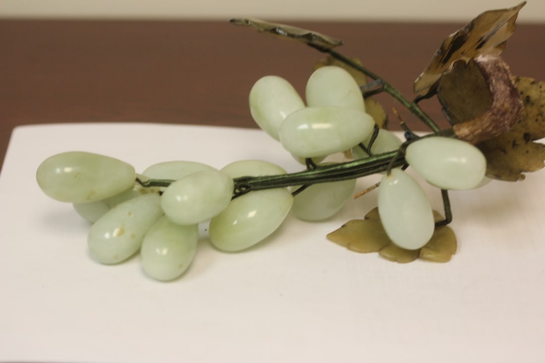 A Jade Grape - 3