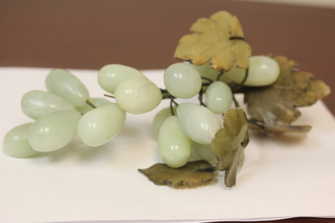 A Jade Grape - 4