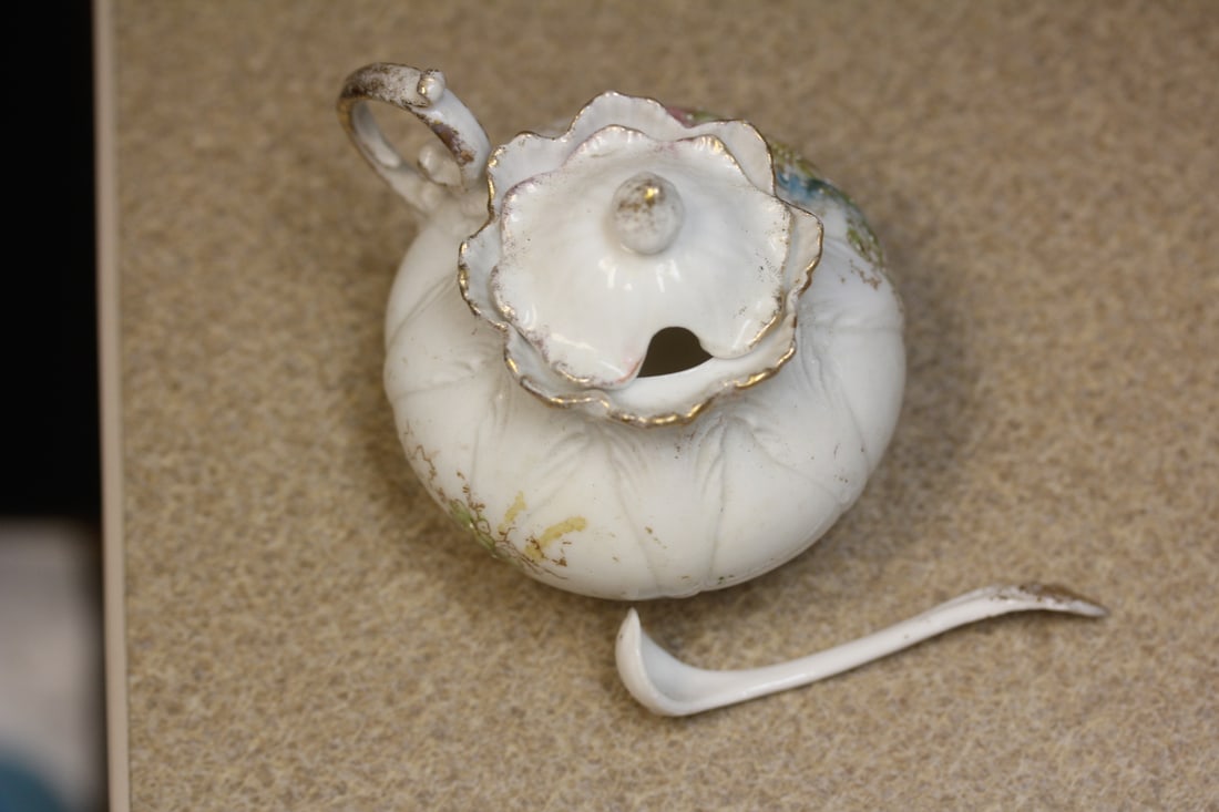 Small Gravy Bowl: with spoon - 3 1/4" tall