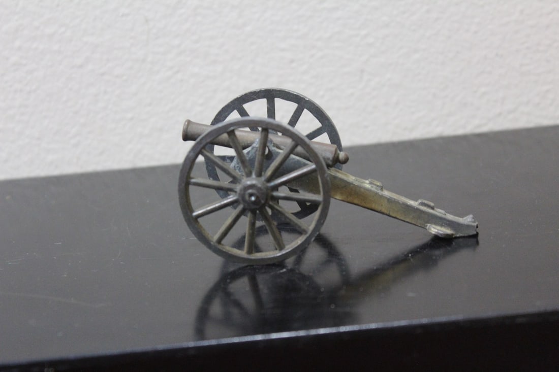 A Vintage Metal Cannon: 4" long