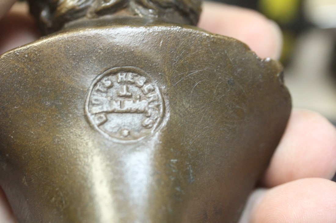 Small Solid Bronze Shakespear Bronze - 5