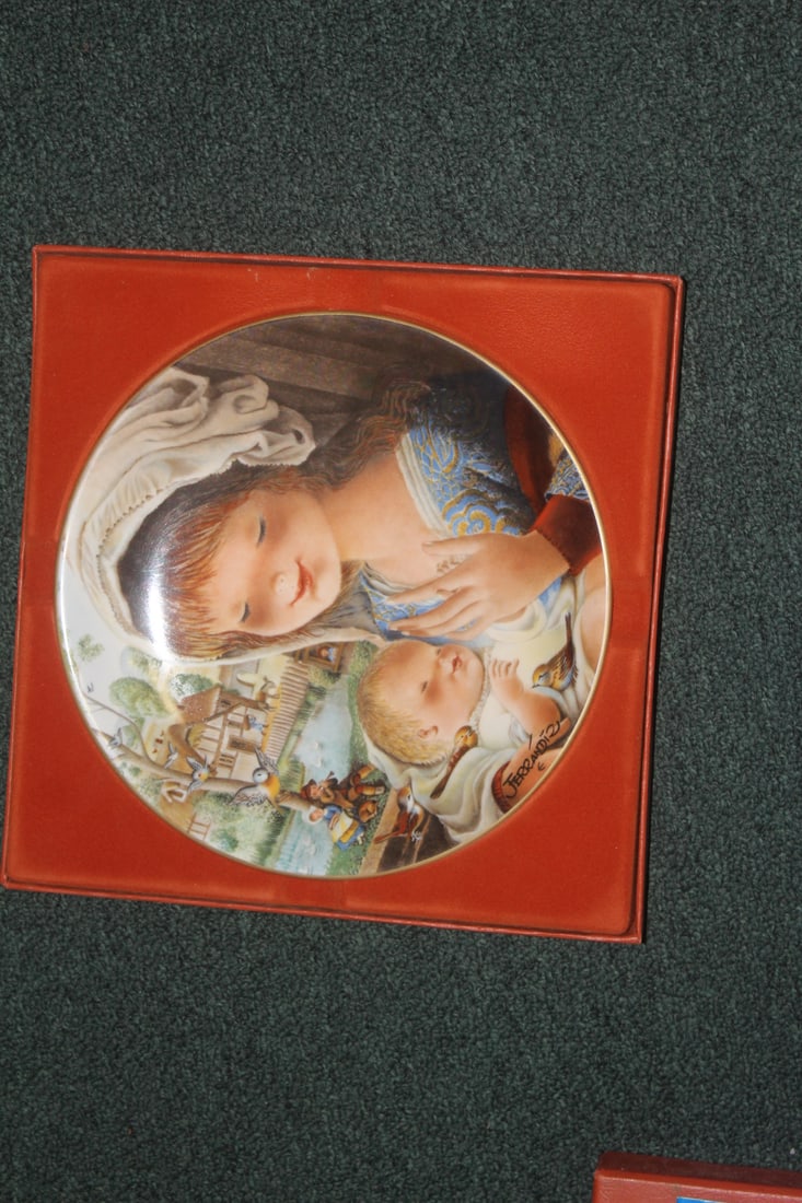 Mother and Child Collectors Plate: by Ferrandiz - 9 3/4" in diameter - boxed