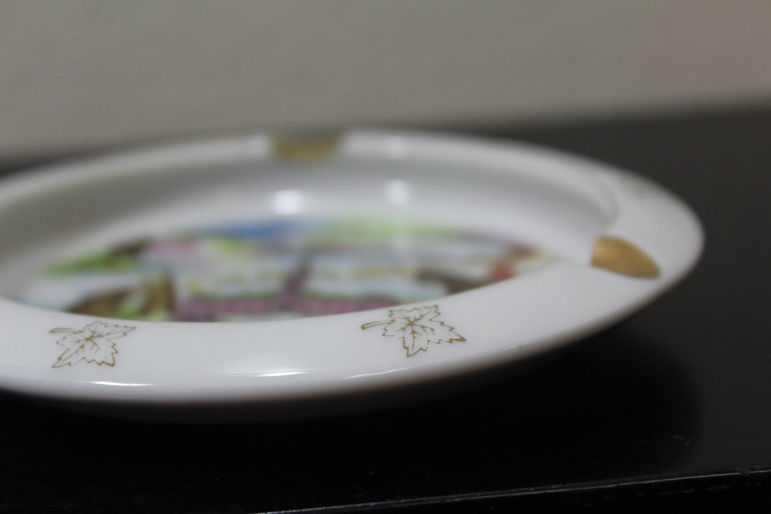 A Canada Ceramic Ashtray - 2