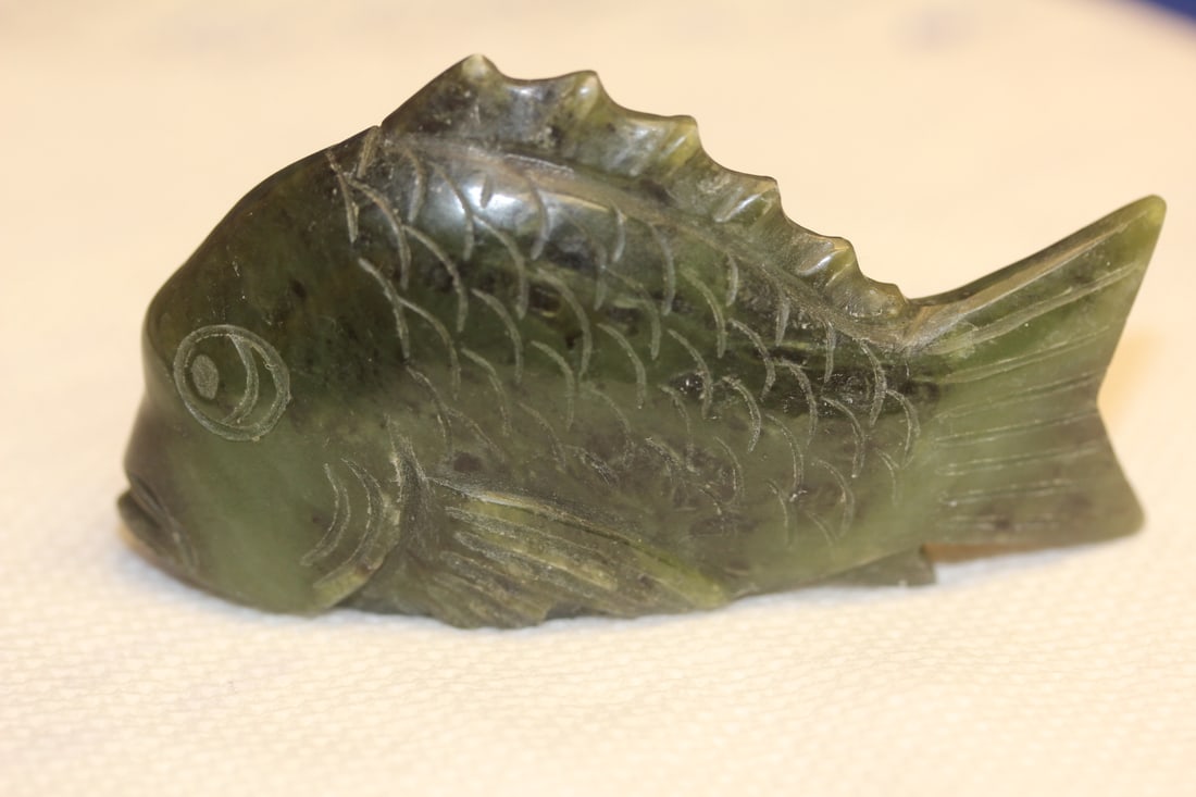 Chinese Jade Fish: 3 1/4" long